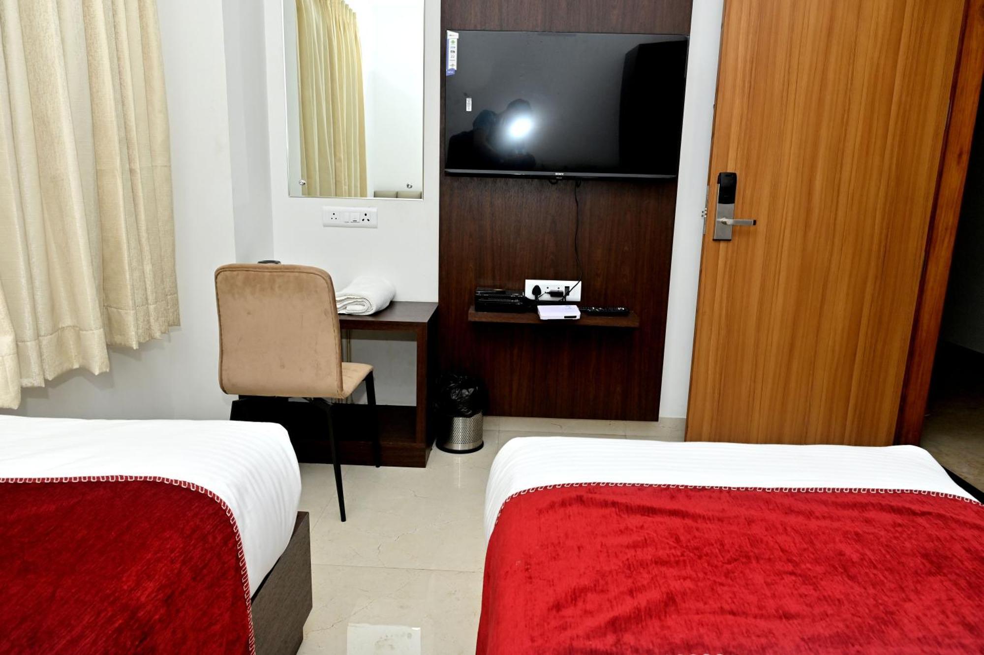 Downtown The Mallika Sapphire จิกมากาลูร์ ภายนอก รูปภาพ
